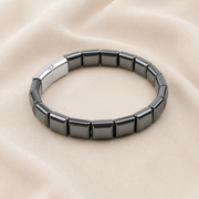 Éclipse Pure Hematite Bracelet