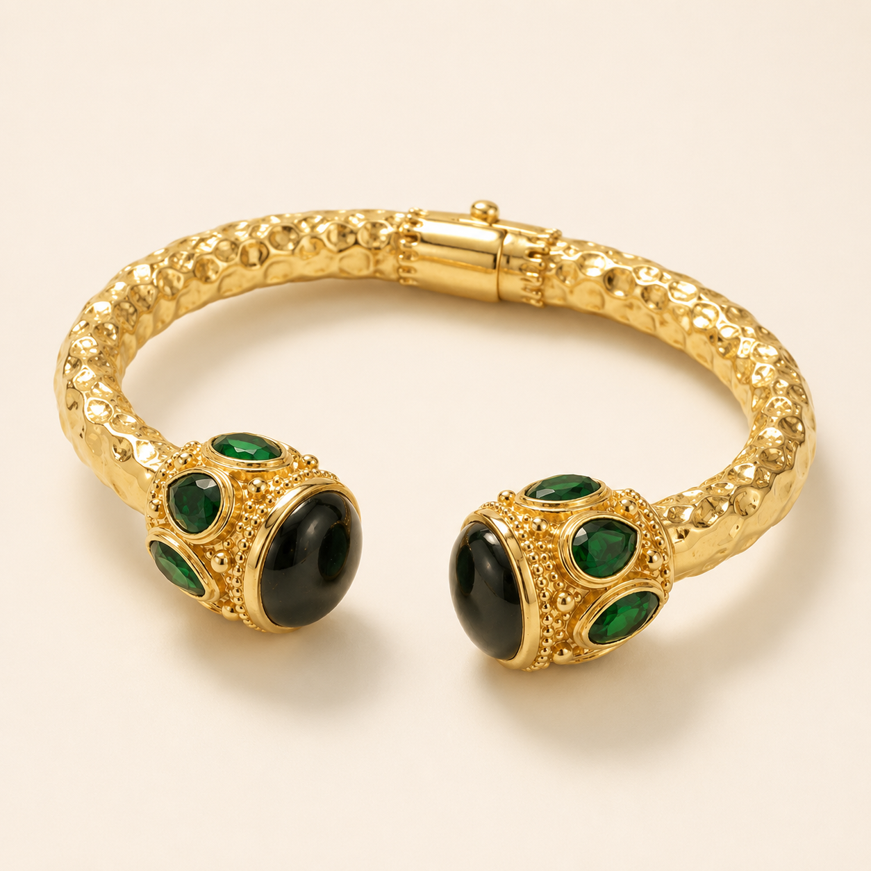 ÉLARA — Jonc en or orné de malachite sculpturale