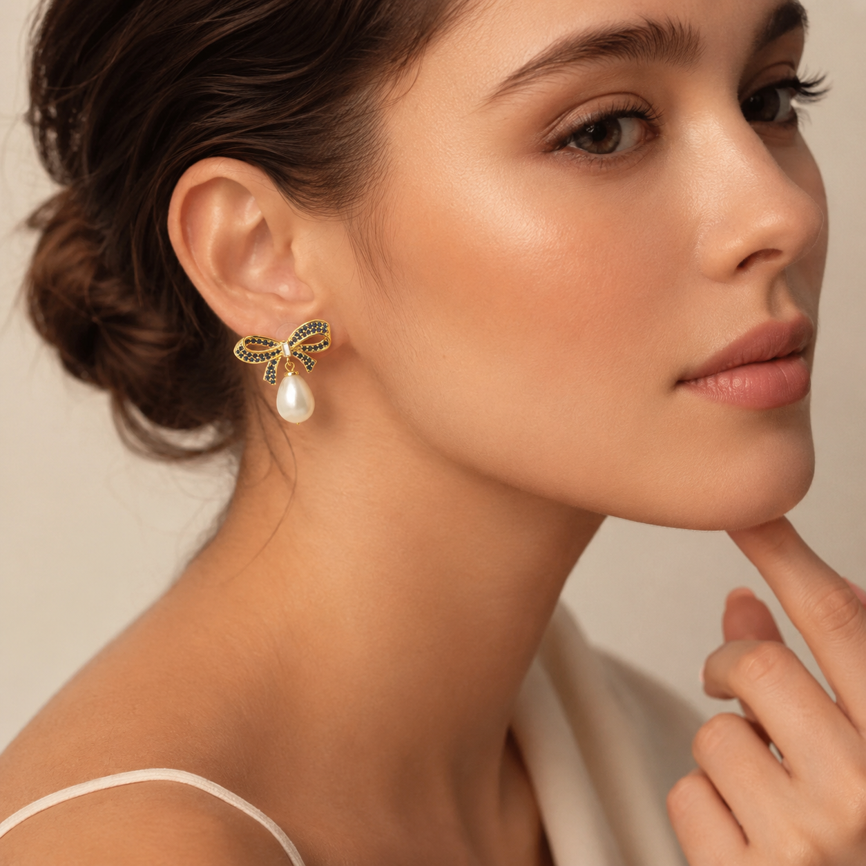 Pearl & Bow Tie Gold Earrings