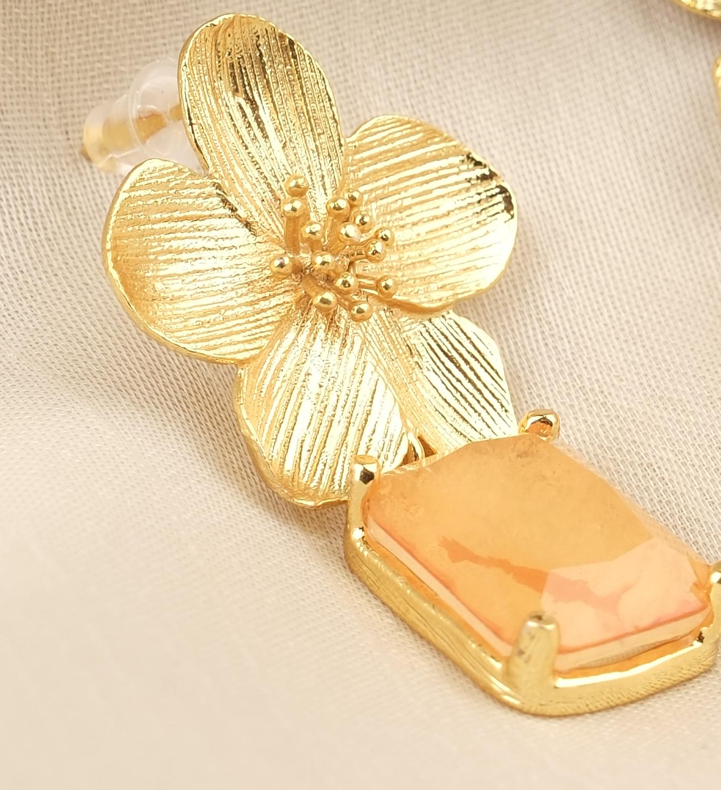 Gold Floral Peach Stone Drop Earrings
