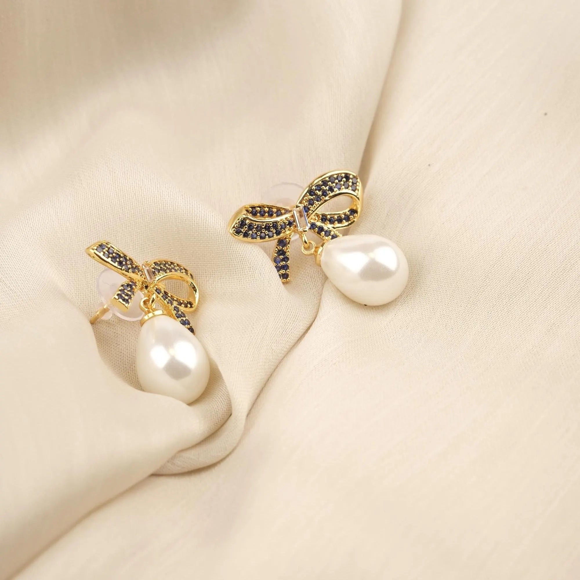 Pearl & Bow Tie Gold Earrings