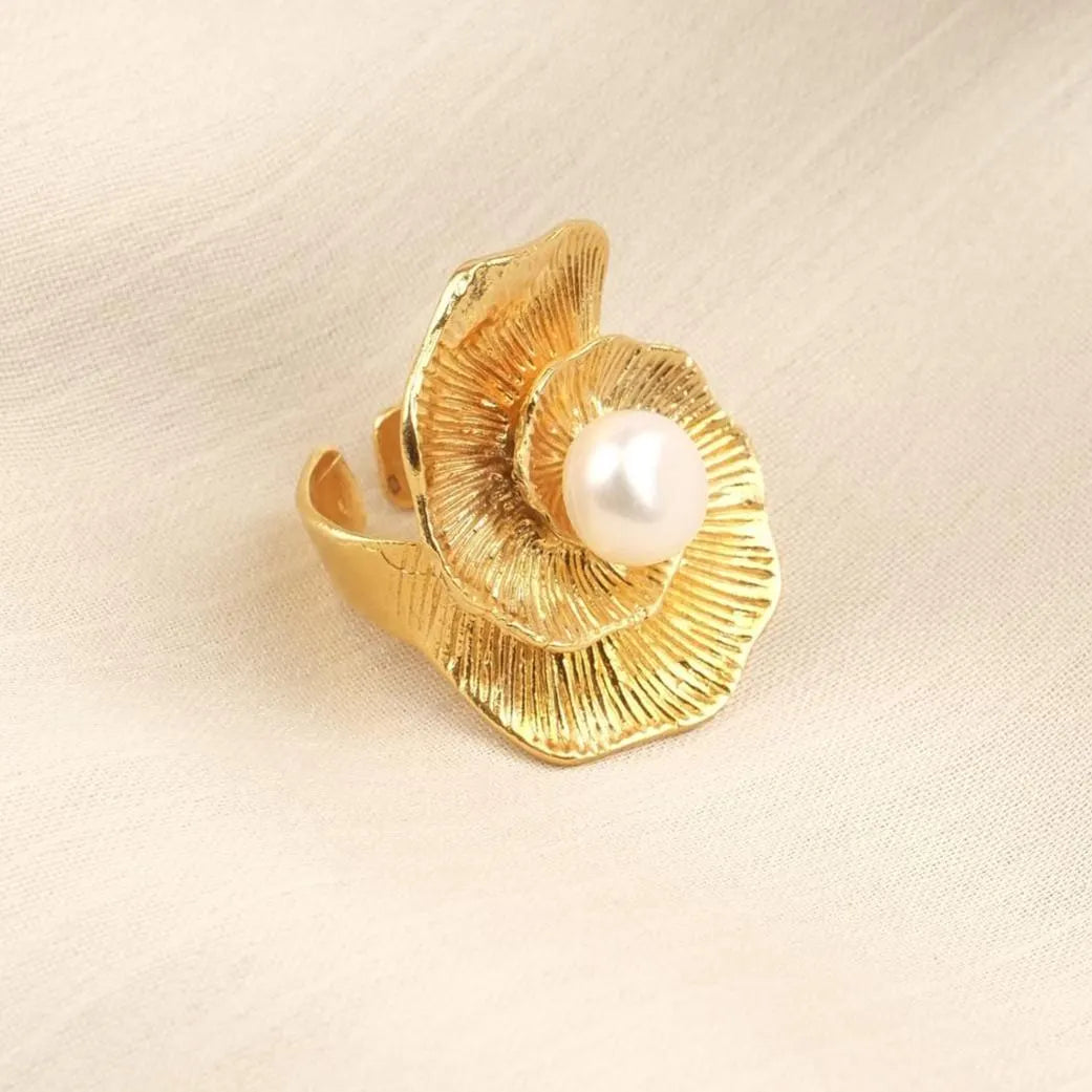 Adjustable Spiral Floral Gold Ring with Pearl
