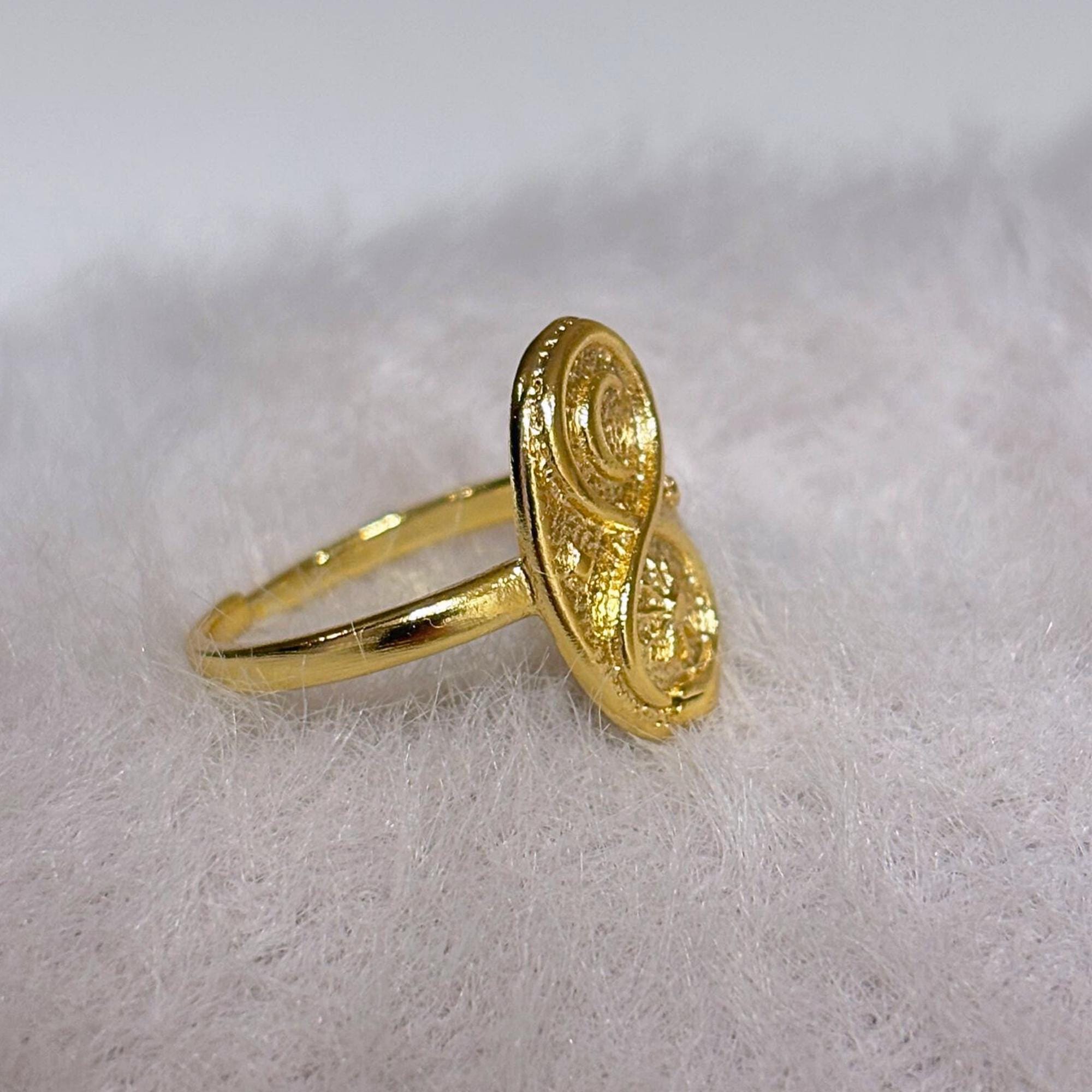 Celestial Sun & Moon Gold Ring — image 4