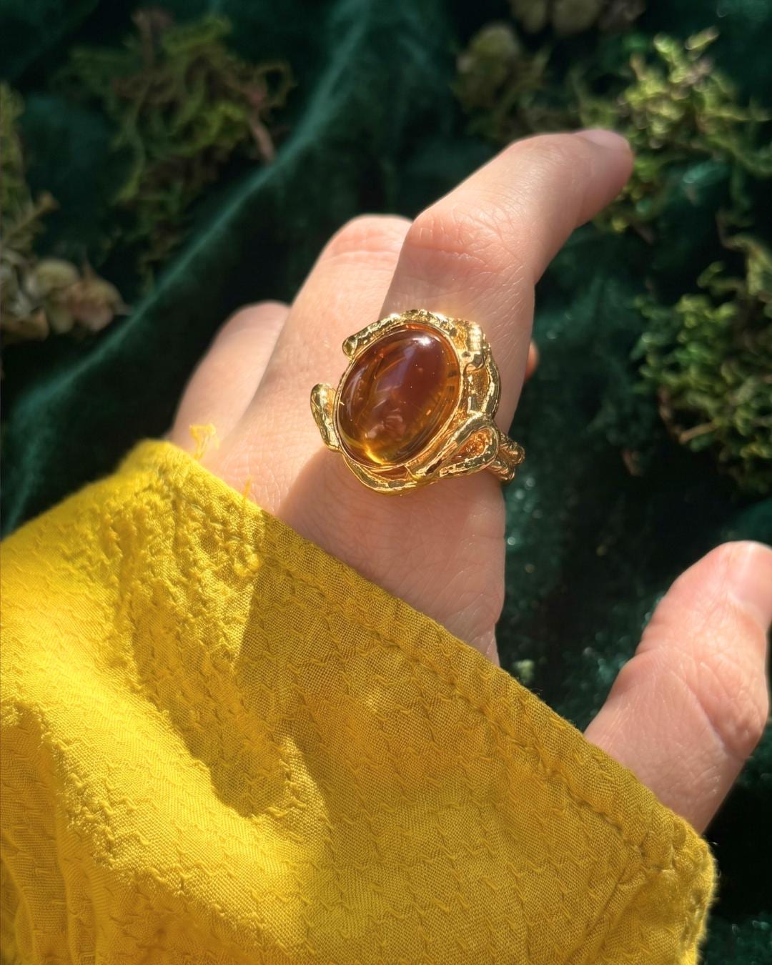 Amber Stone Baroque Gold Ring — image 3