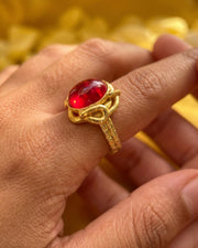Red Stone Baroque Gold Ring — image 3