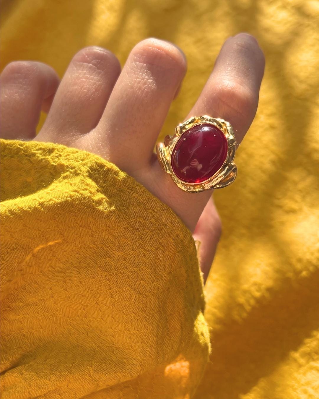 Red Stone Baroque Gold Ring — image 5