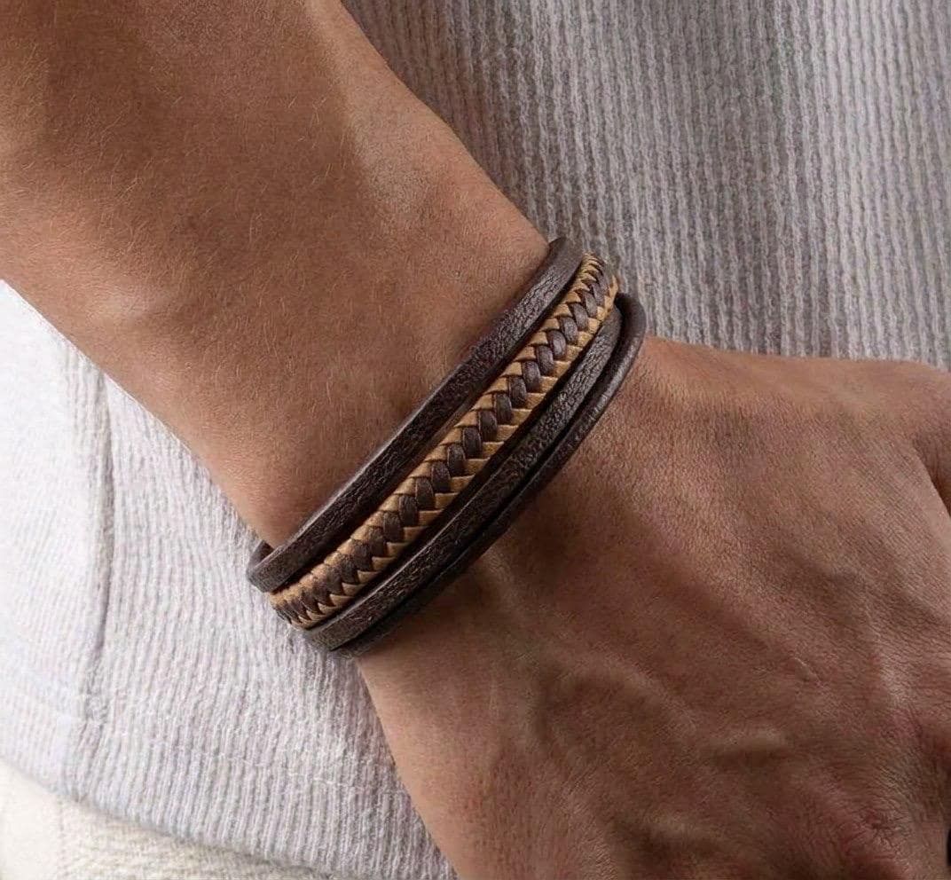 Brown Leather Bracelet – Minimalist Design — image 1