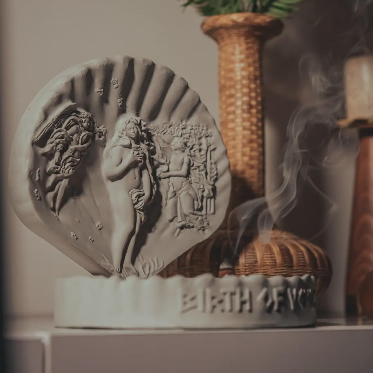 Birth of Venus Incense Burner — image 3