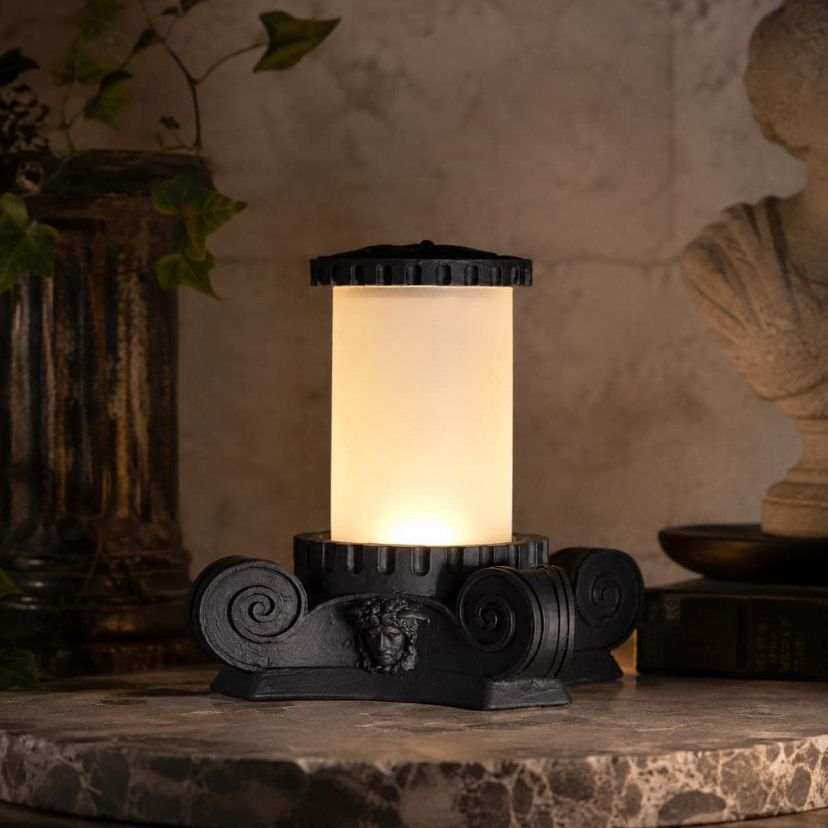 Medusa Ionic Column Table Lamp — image 2