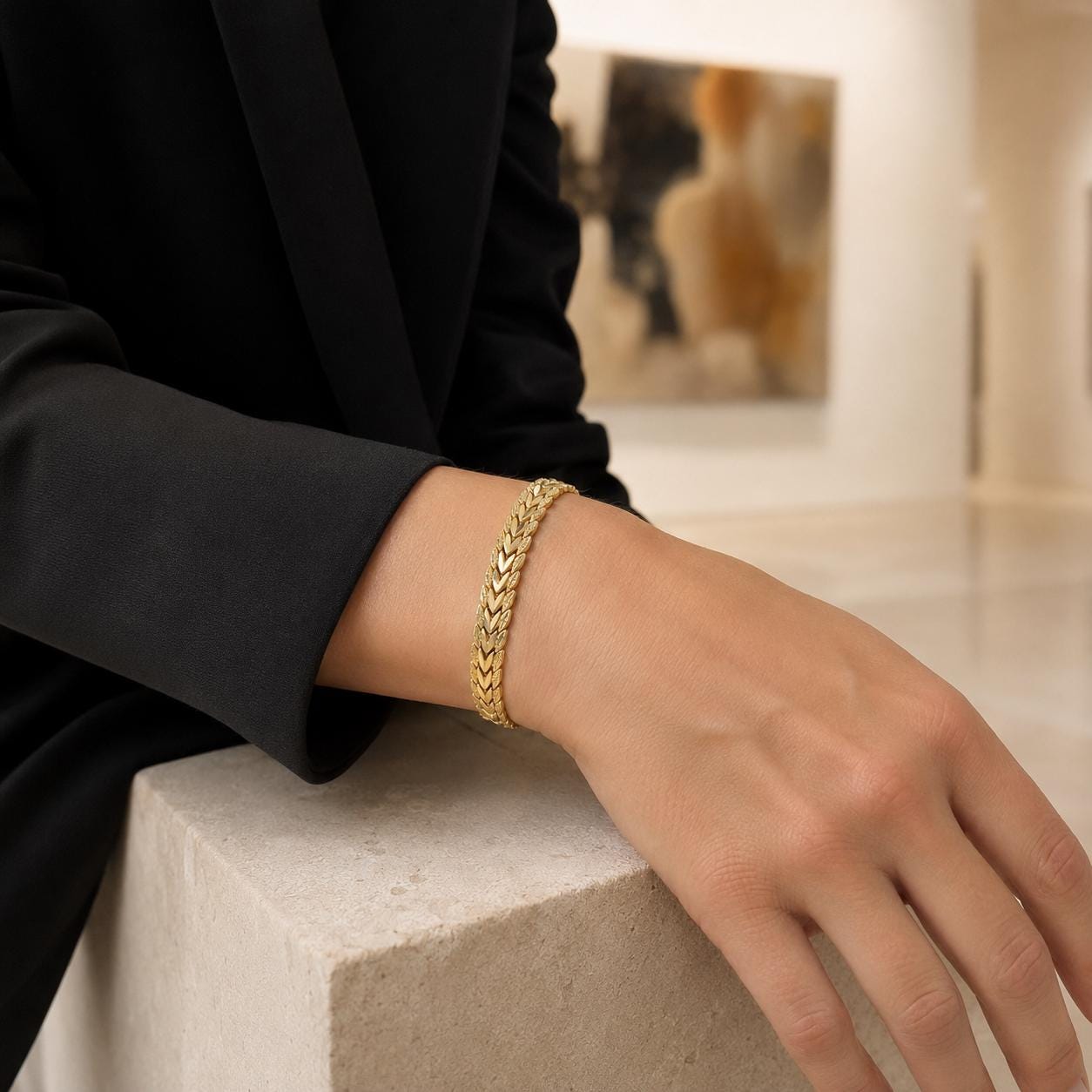 Arrow Gold Bangle – 8mm — image 6