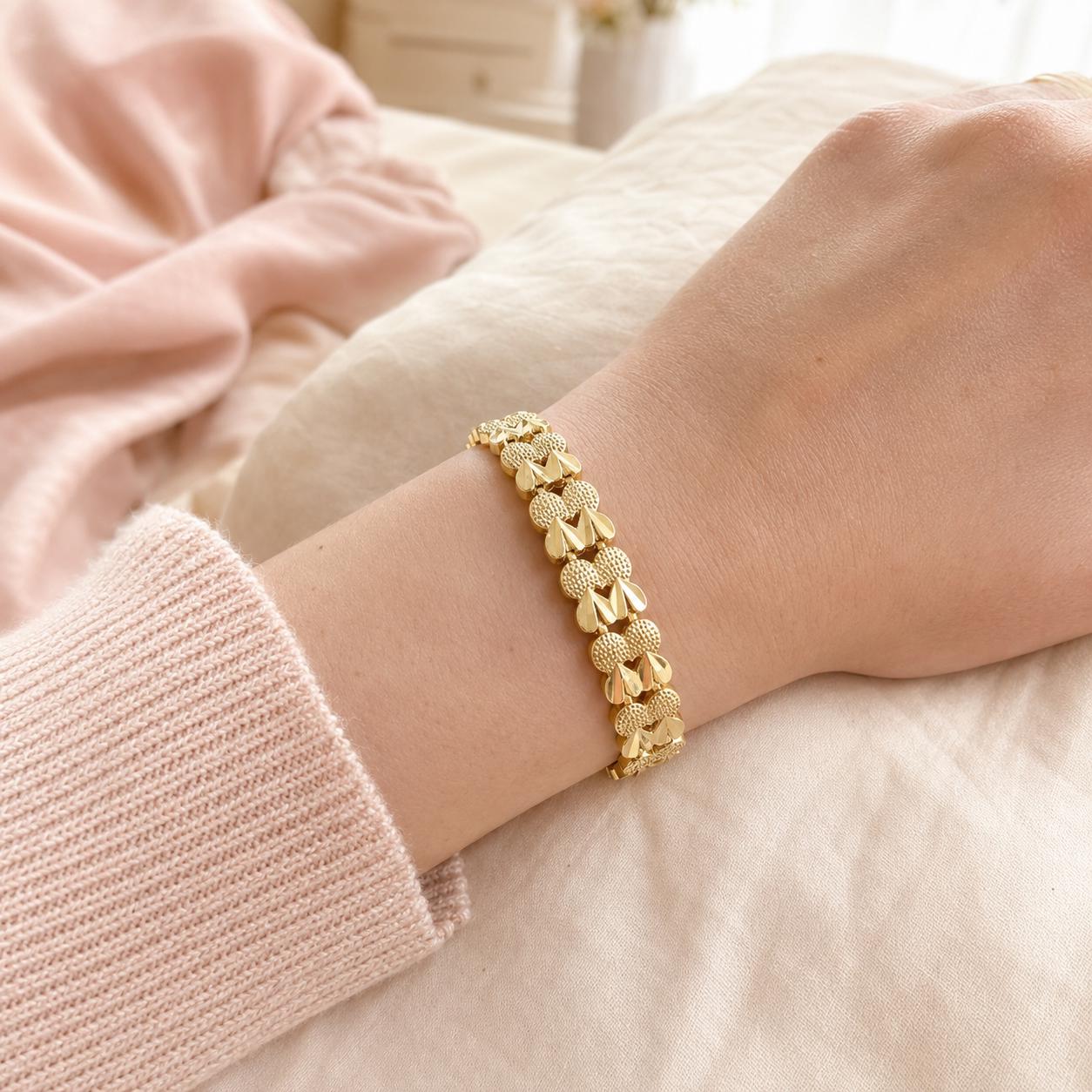 Pineapple Heart Gold Bracelet — image 5