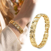 Seashell Gold Bangle — image 9