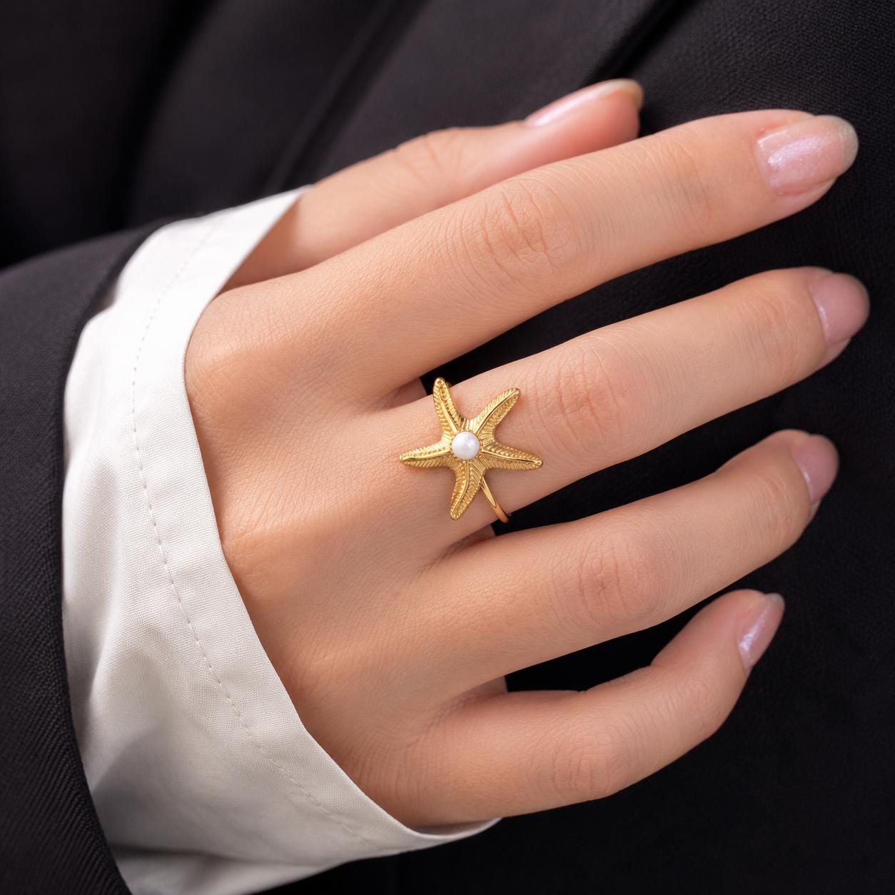 Starfish Pearl Gold Ring — image 4
