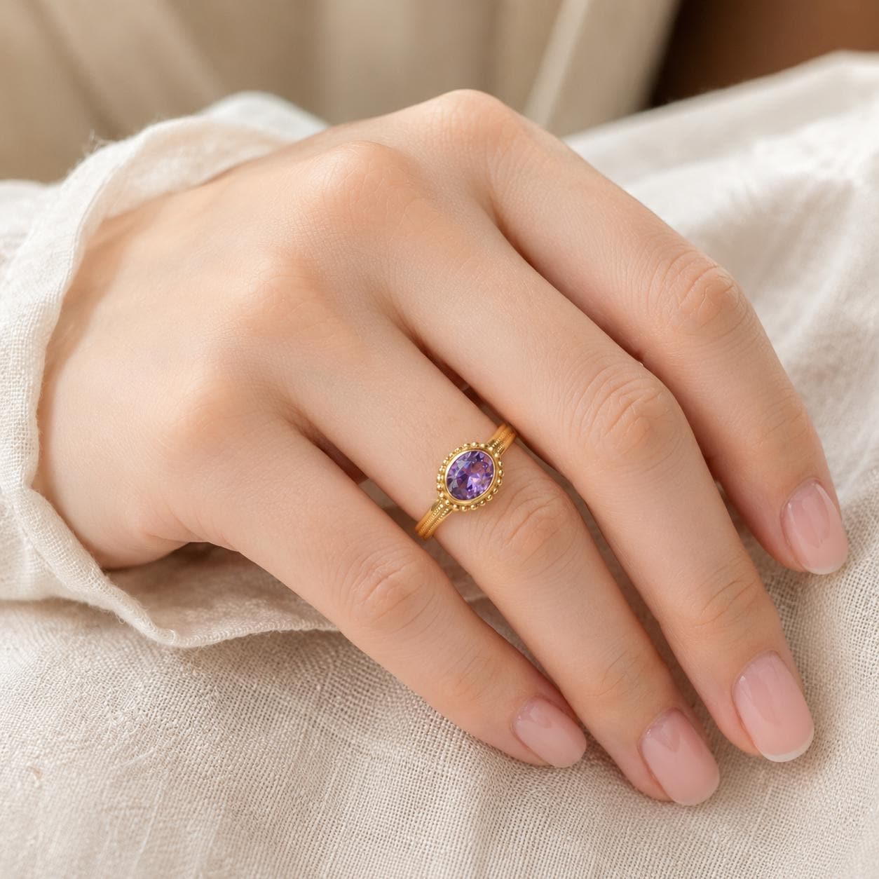 Oval Purple Halo Gold Ring — image 10