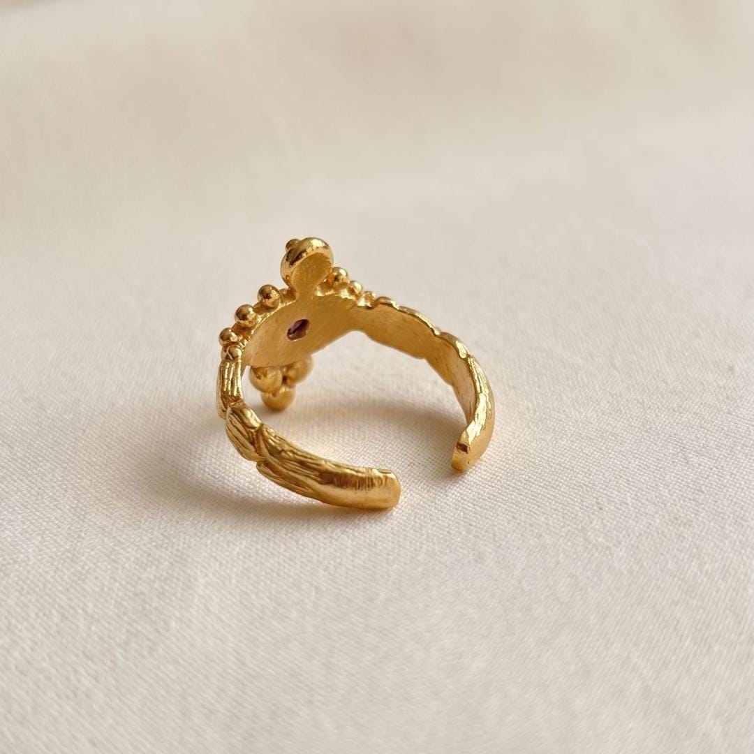 Purple Stone Byzantine Eye Gold Ring — image 3