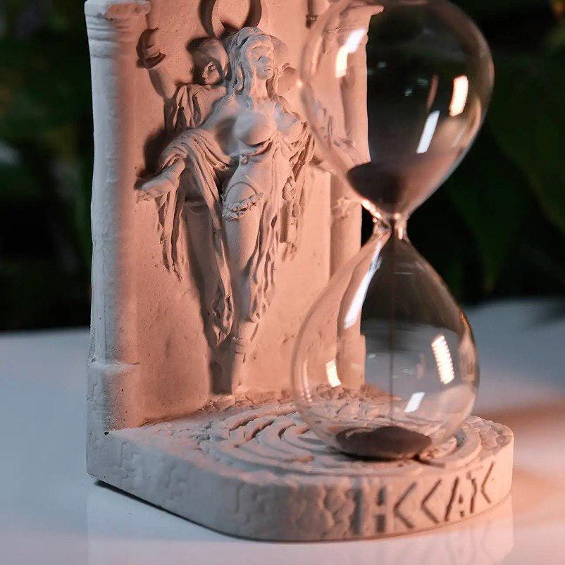 Hecate Magnetic Hourglass – Dark Academia Décor — image 4