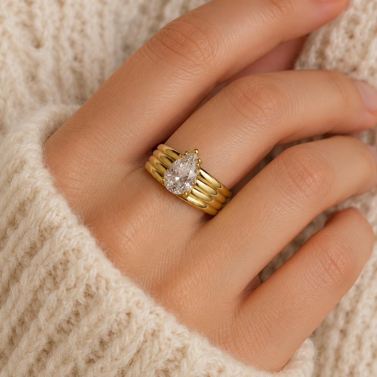 Marquise Stone Gold Ring — image 5