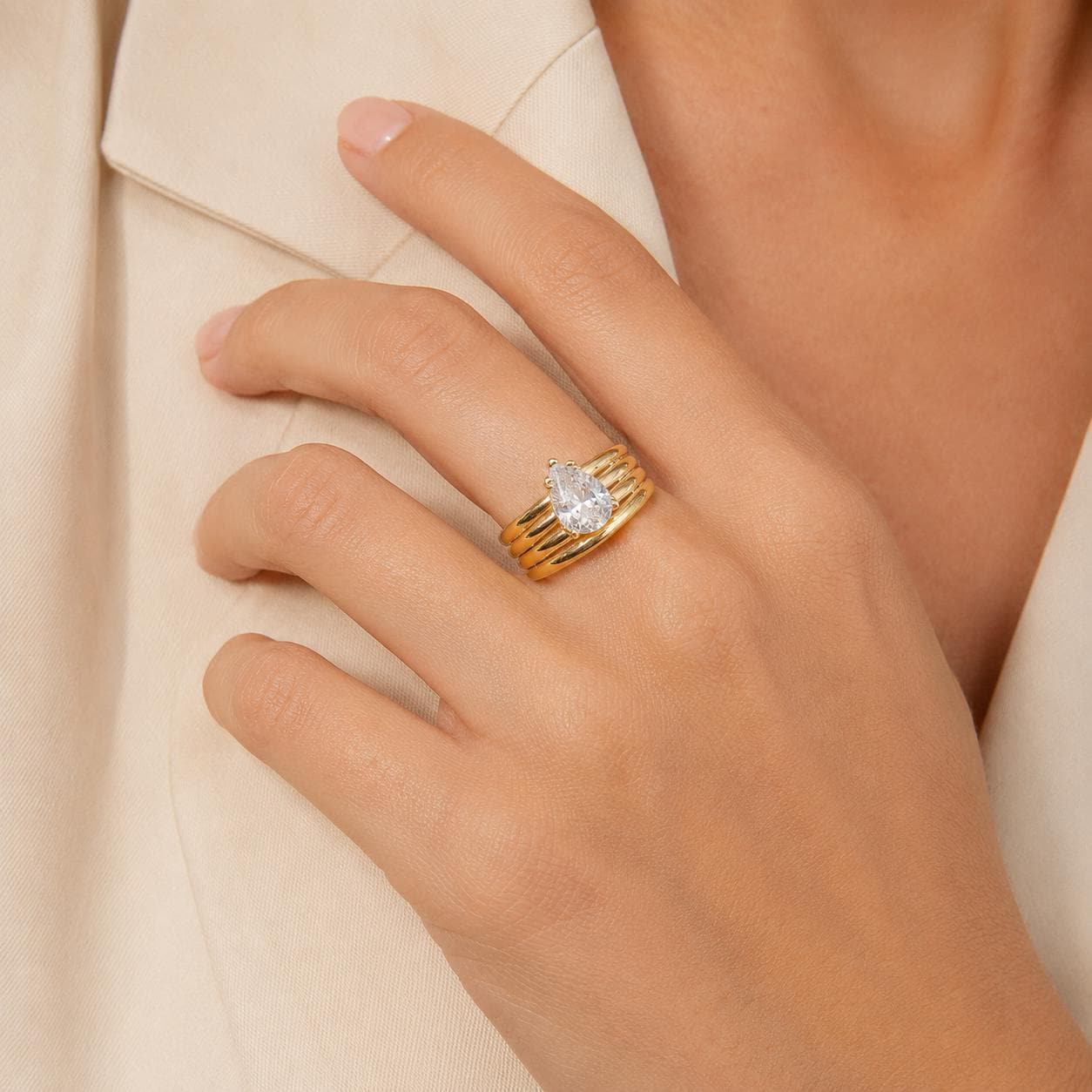 Marquise Stone Gold Ring — image 9