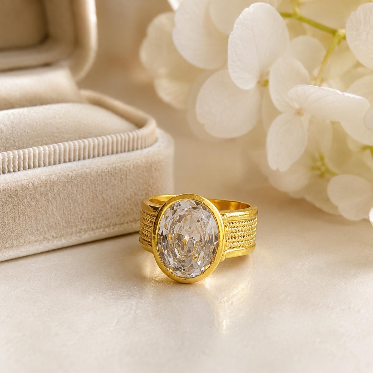 Baguette Stone Gold Statement Ring — image 5