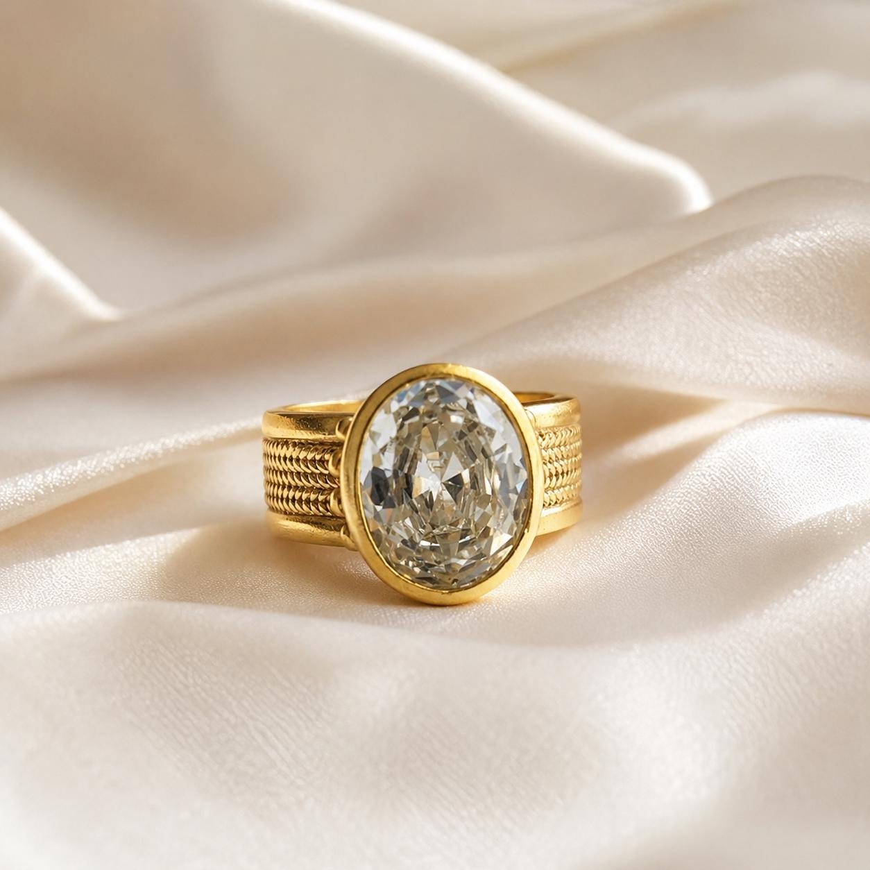 Baguette Stone Gold Statement Ring — image 1