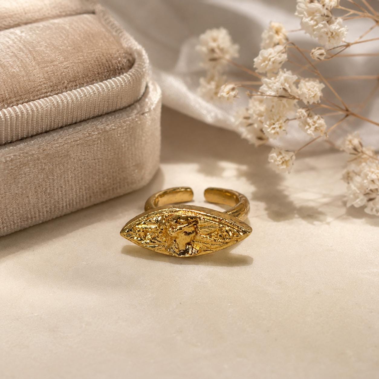 Textured Gold Statement Ring — image 9