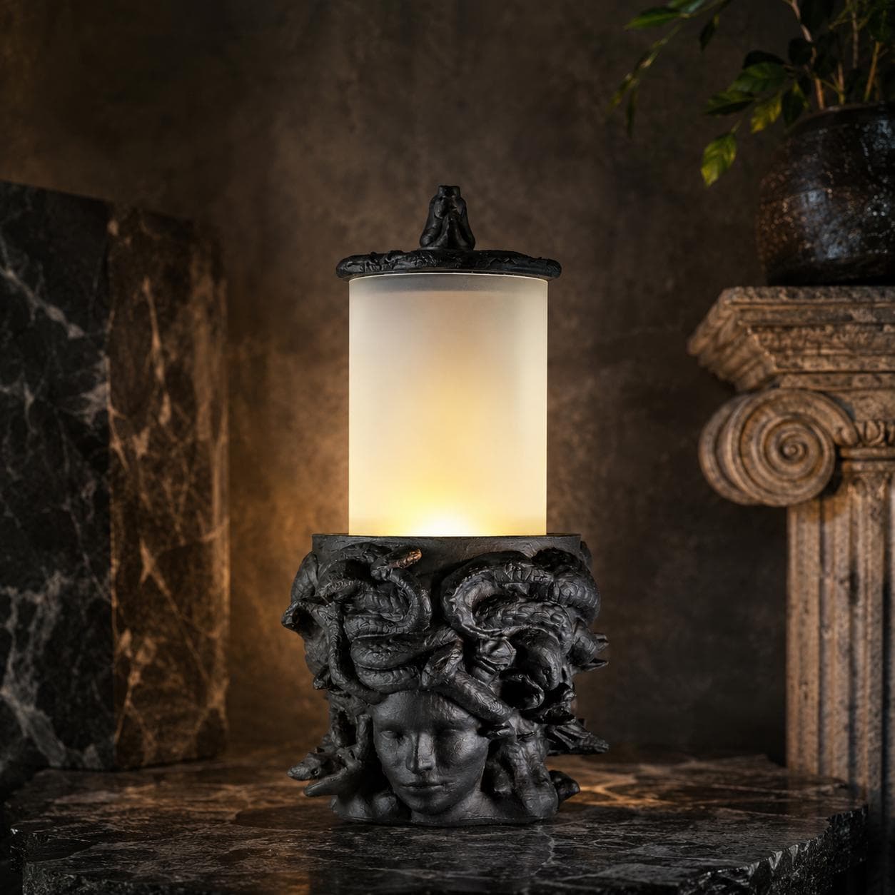 Medusa Concrete Table Lamp — image 5