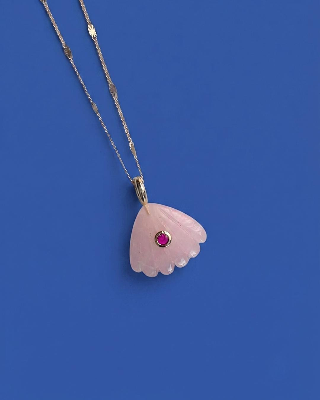 Rose Quartz Shell Gold Necklace — image 5