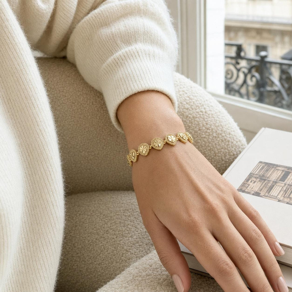 Wedding Heart Gold Bangle — image 2