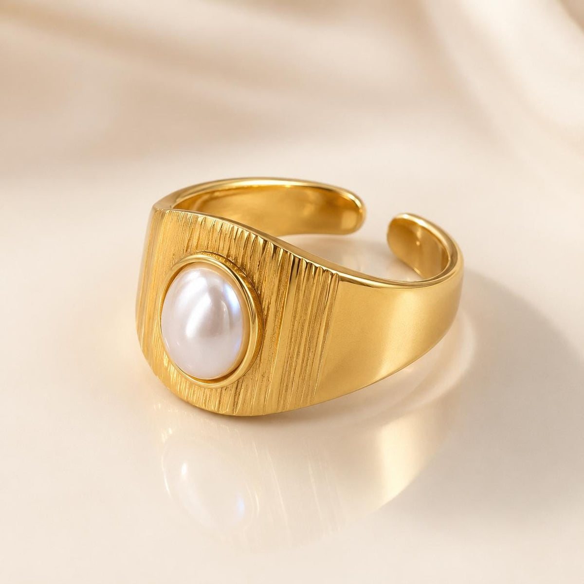 Double Pearl Gold Ring — image 10