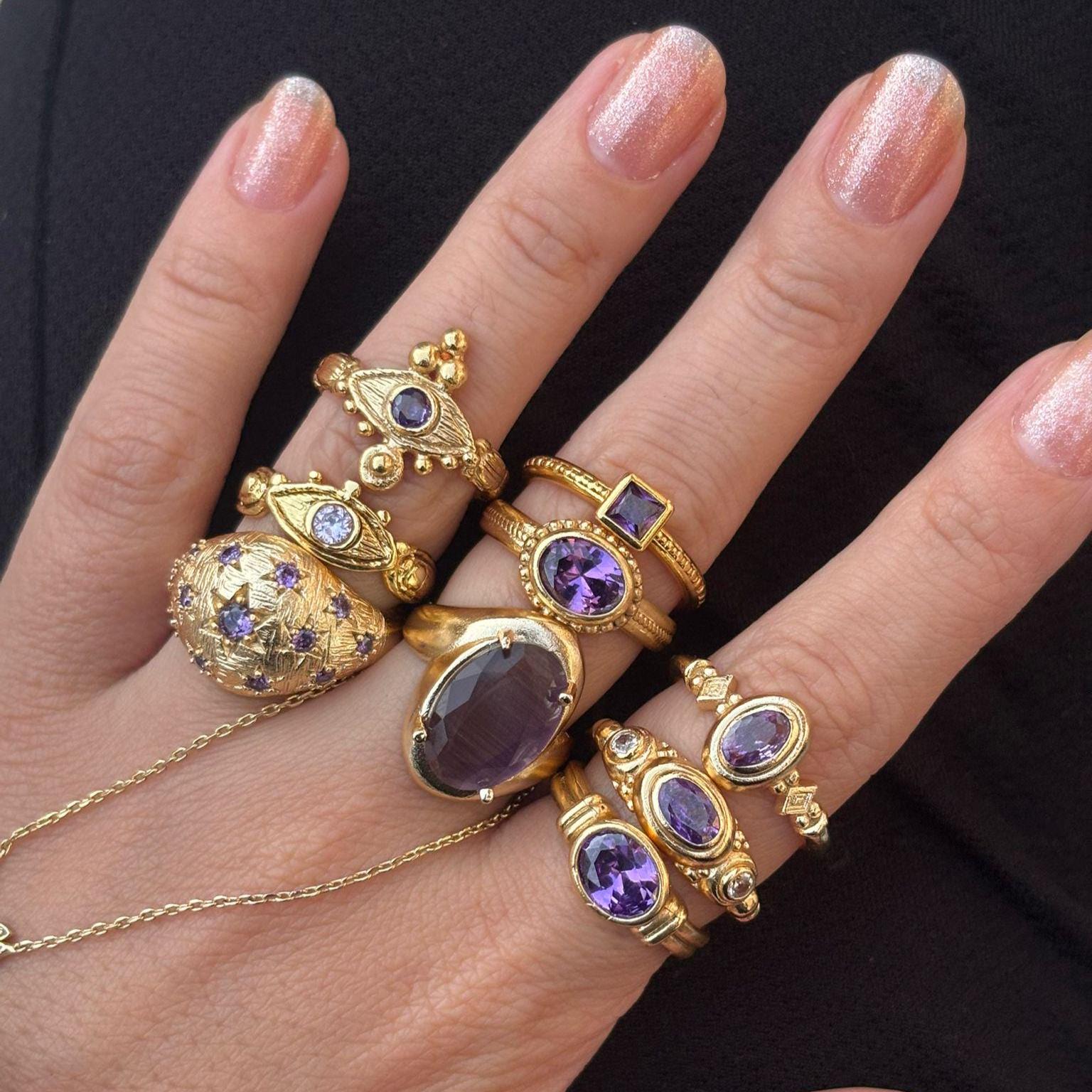 Three-Stone Purple Gold Ring — image 2