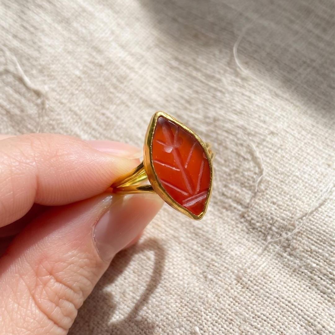 Carved Carnelian Leaf Signet Ring — image 5