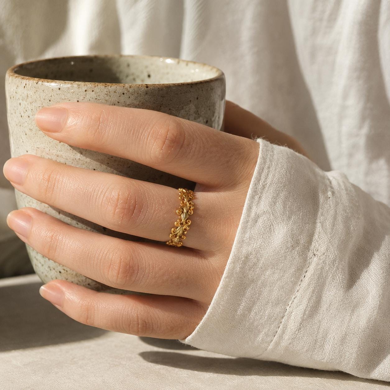 Floral Pattern Gold Ring — image 2