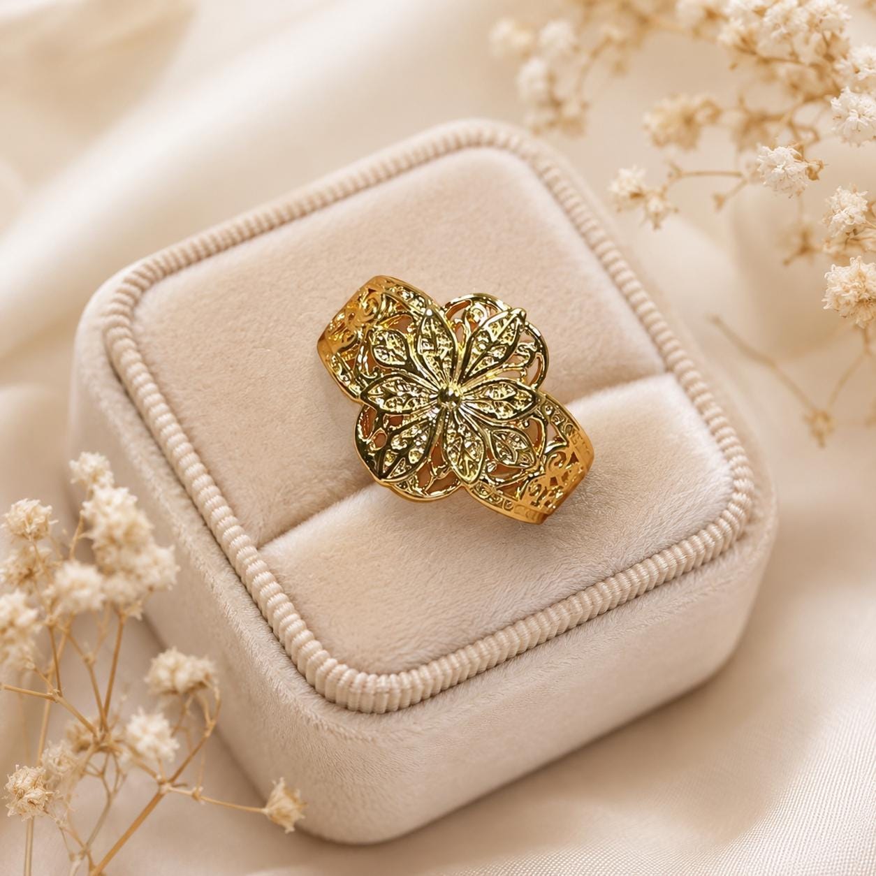 Sculptural Matte Gold Ring — image 9